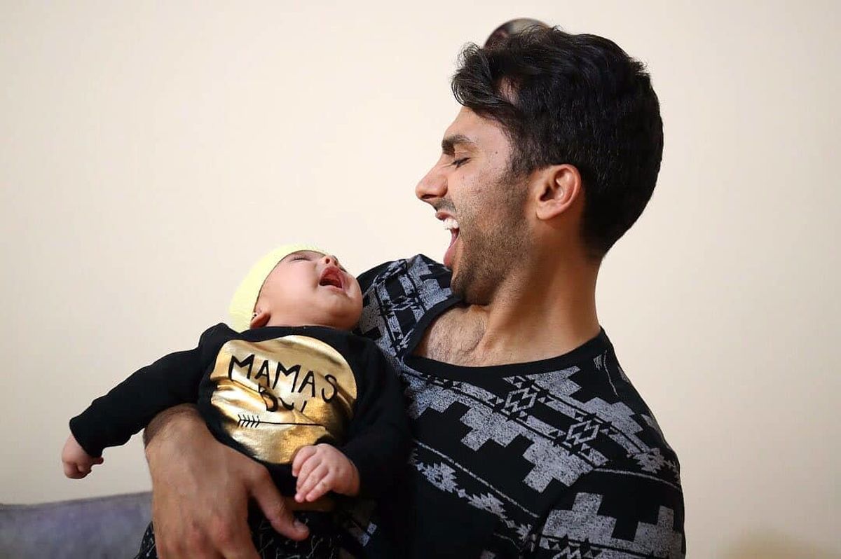 کلافگی محمد حسین میثاقی و پسر کوچولوش+عکس