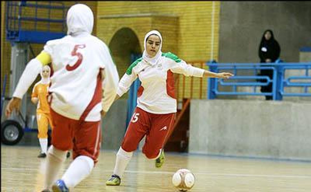مربی تیم ملی فوتسال زنان: رقابت های روسیه محکی جدی است