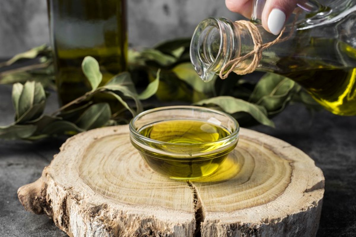 خرید انواع روغن گیاهی از عطاری آنلاین ویترین فود