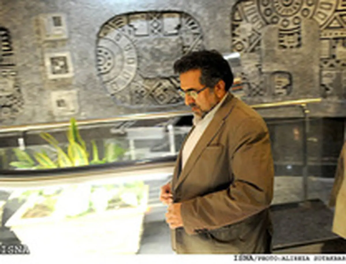 جواد شمقدری برکنار شده است؟