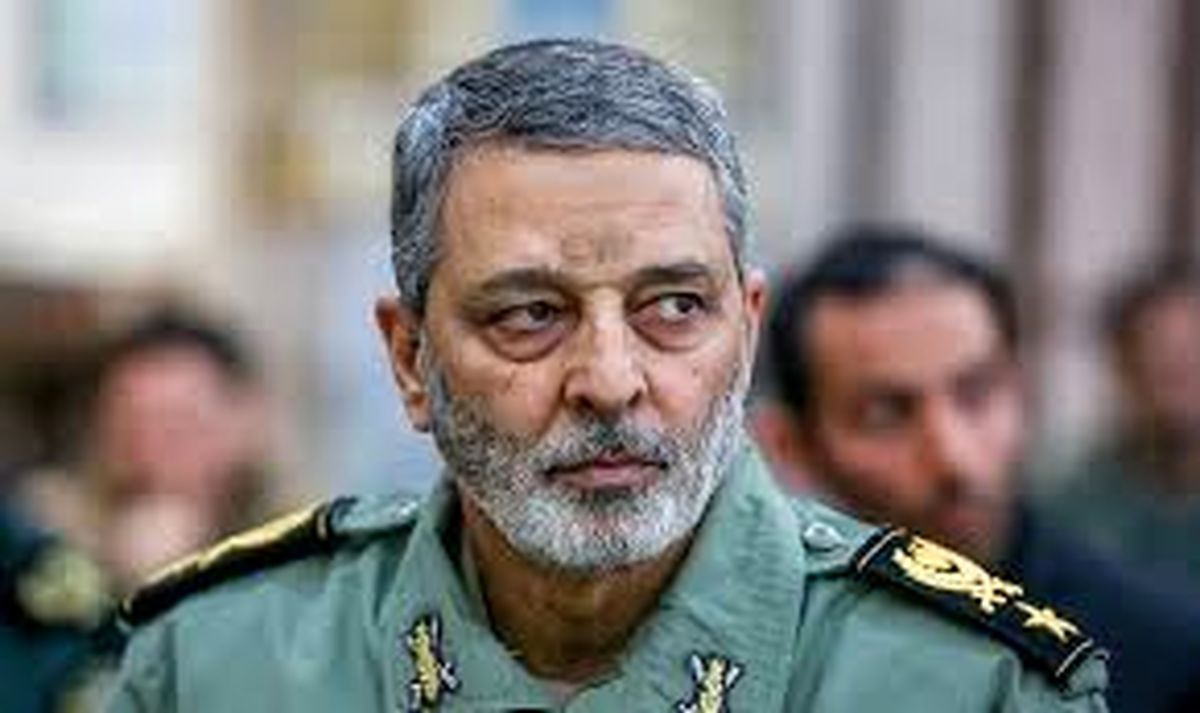 فرمانده کل ارتش از تیپ 38 زرهی و پدافند هوایی تربت جام بازدید کرد