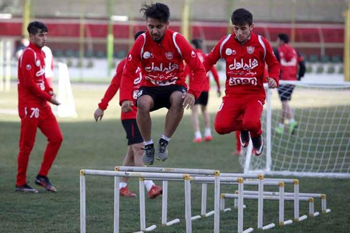 اگر با پرسپولیس تمدید نکنی تا آخر فصل به تو بازی نخواهم داد
