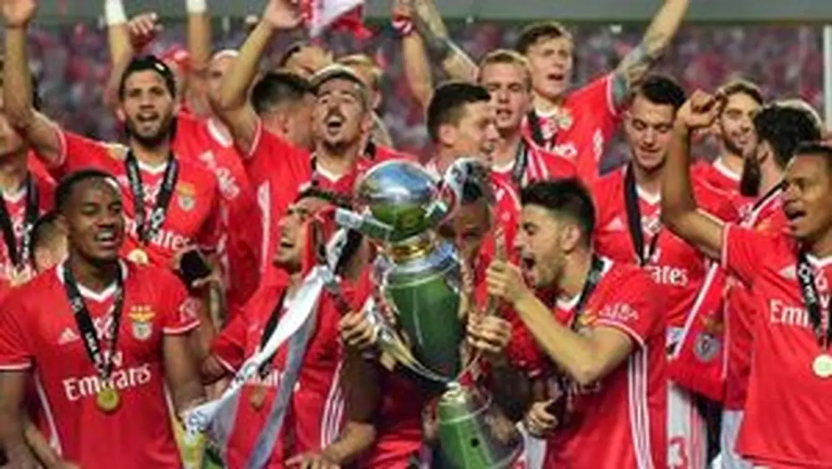 خوش‌شانس‌ترین فوتبالیست جهان