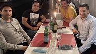 مهدوی کیا و دوستانش در رستوران + عکس