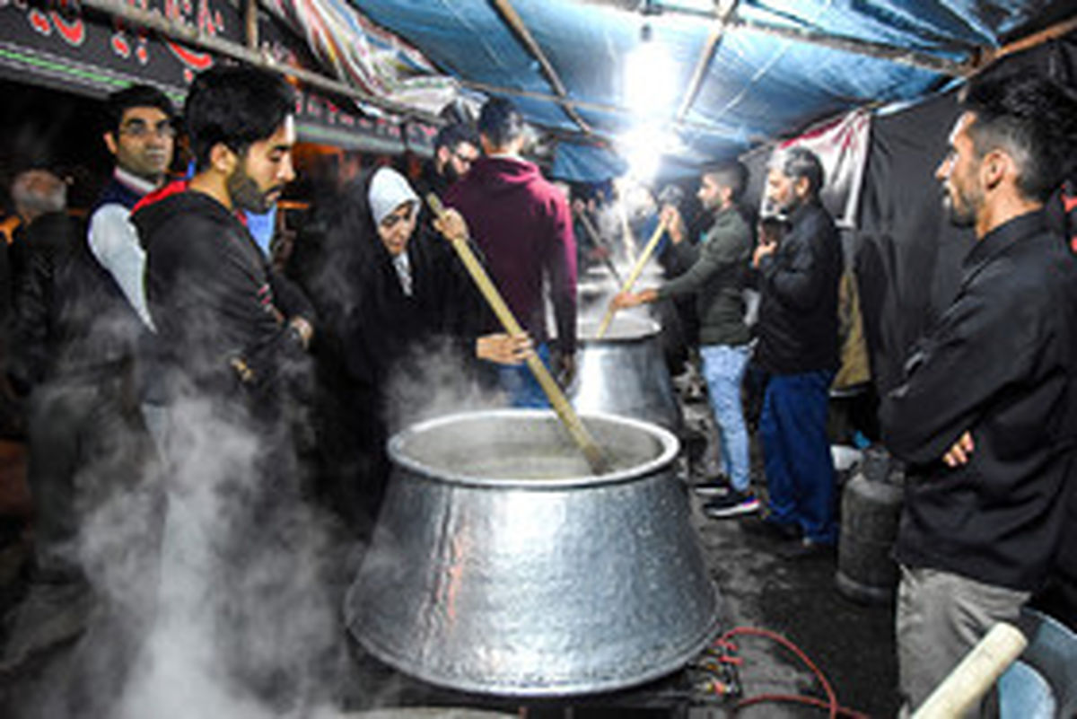 آیین سنتی "پخت حلیم شب چهل و هشتم" - سمنان