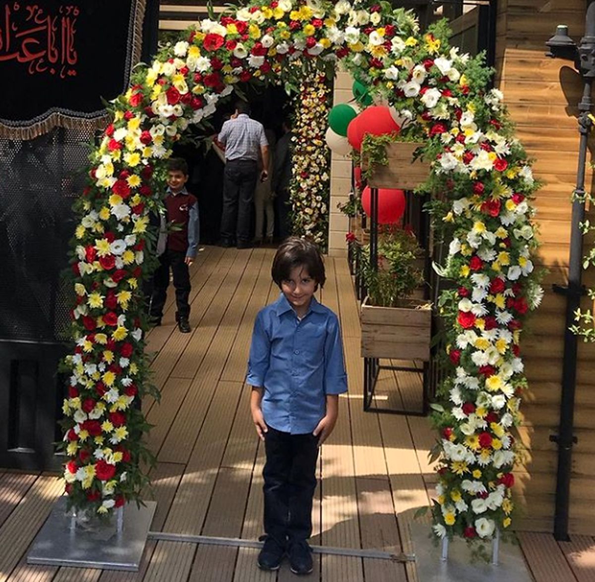 شروع پر از گل پسر برزو ارجمند+عکس