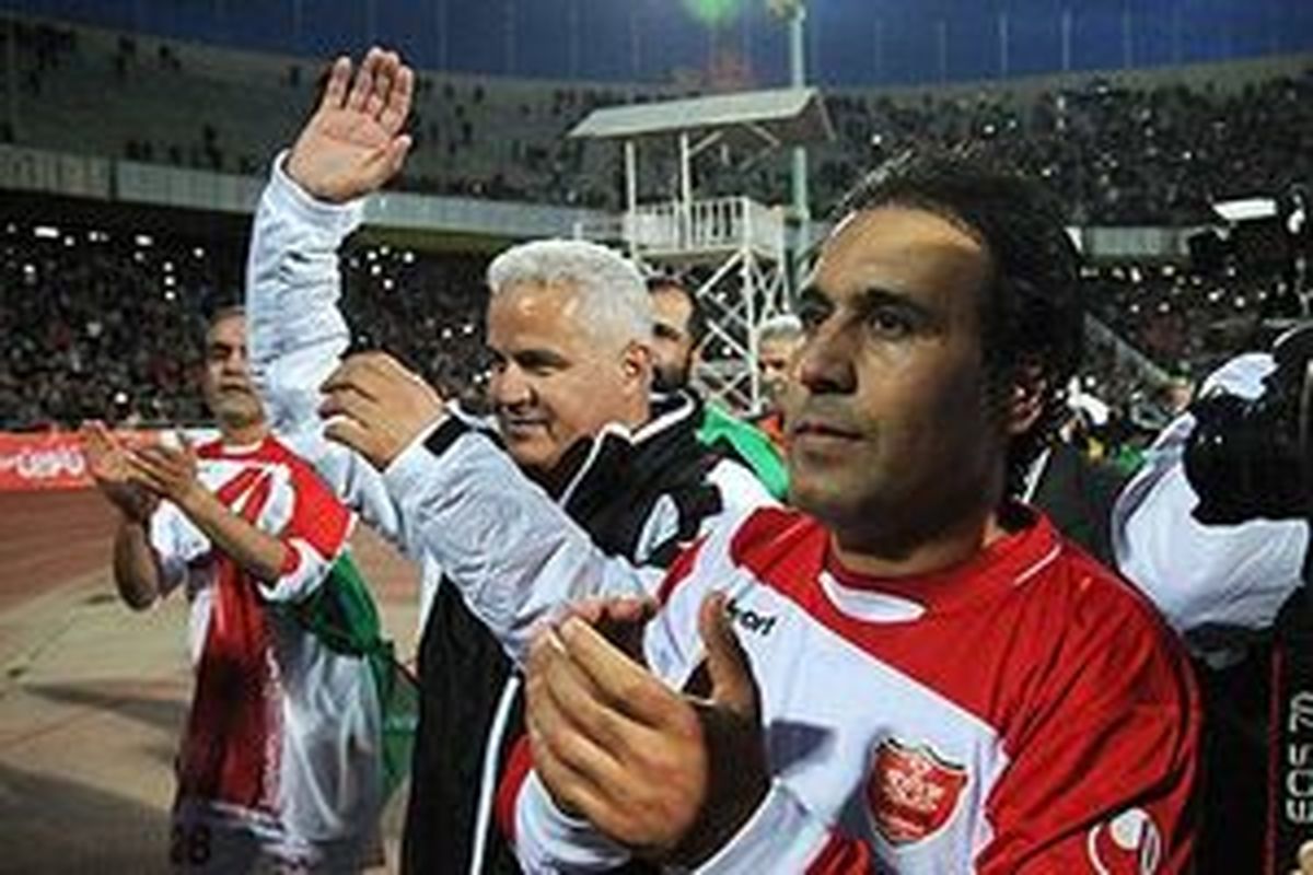 مهدوی‌کیا نسبت به سکوت فردوسی‌پور انتقاد کرد