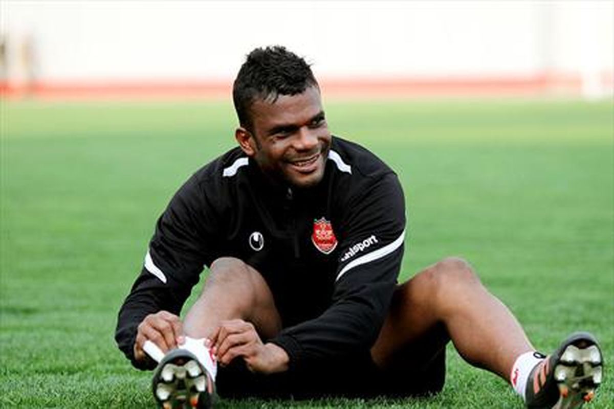 نیلسون: فقط به این دلیل در پرسپولیس مانده ام!