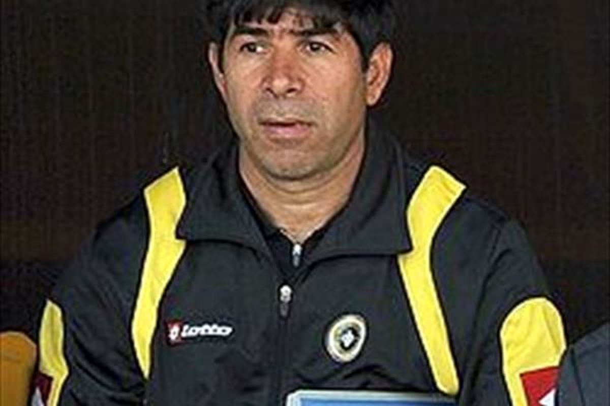 سرمربی موقت سپاهان مشخص شد