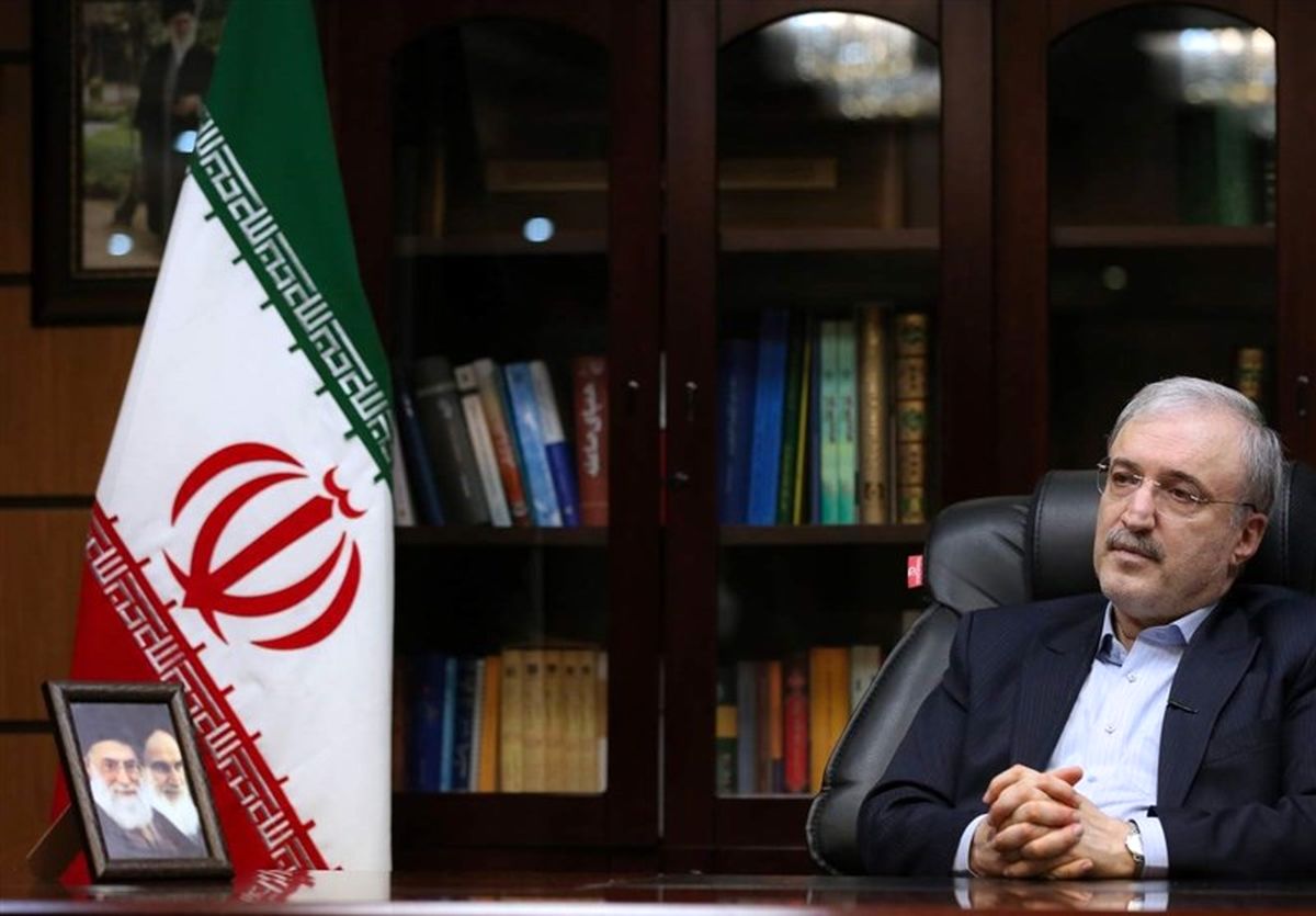وزیر بهداشت: قاطع‌ترین، محکم‌ترین و علمی‌ترین نوع حمایت را از رهبر معظّم انقلاب دیدیم
