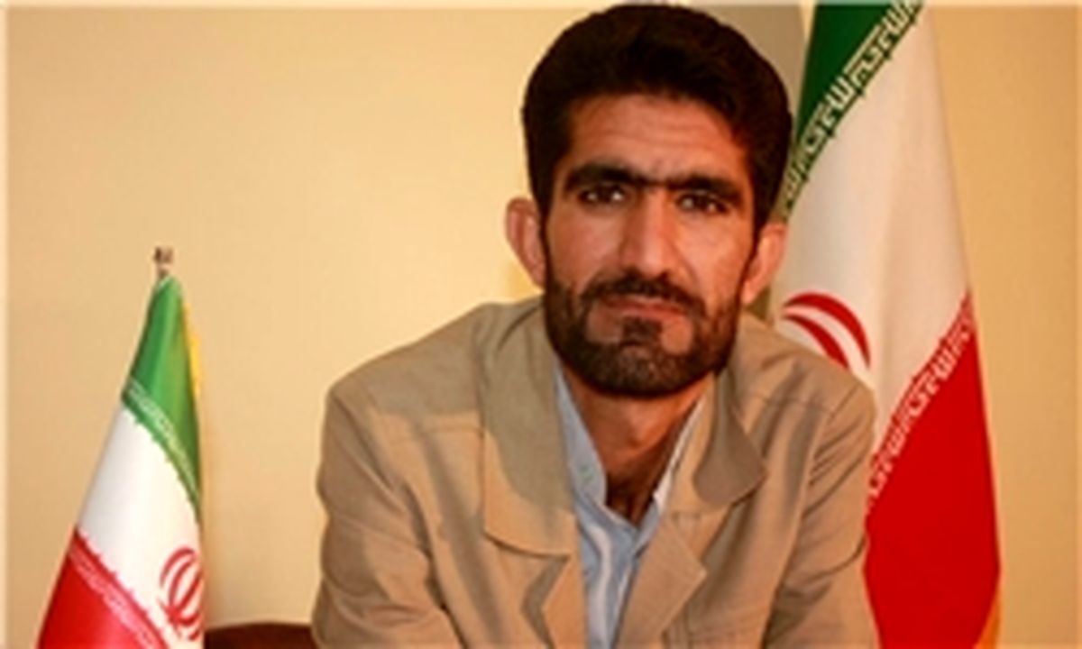 پرداخت حقوق نجومی به مدیران عین فساد است