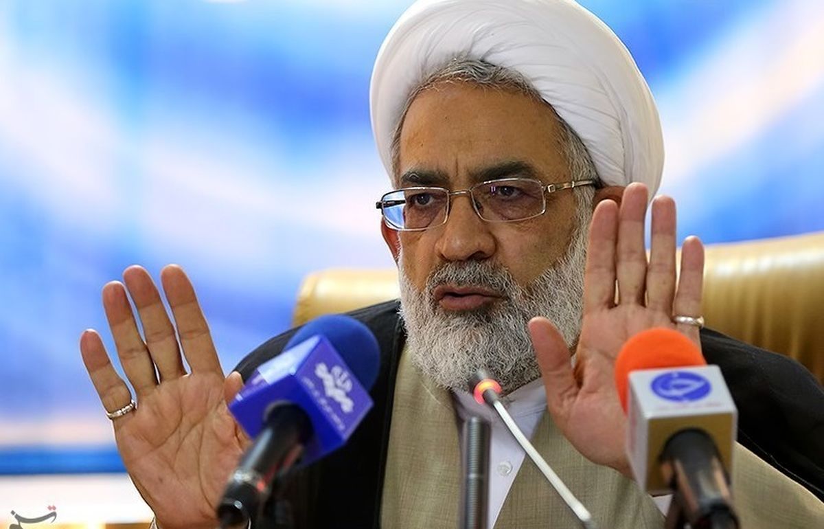 منتظری:دستگاه اطلاعاتی با دست‌های پشت پرده قاچاقچیان برخورد کند