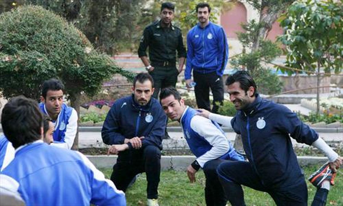 سه پنالتی اشتباه مشکوک است!