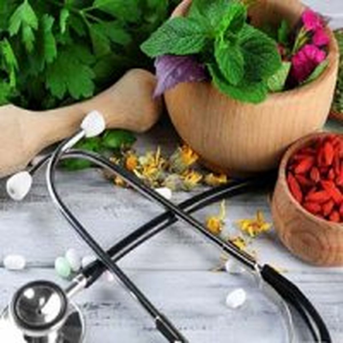 توصیه‌های طلایی طب سنتی برای رهایی از کرونا !