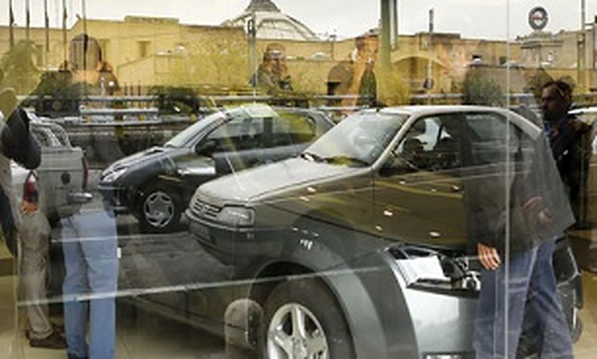 خودروسازان، بانک مرکزی را دور می‌زنند 