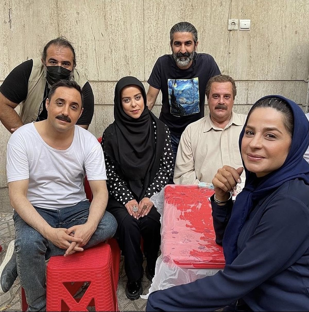 فیلمبرداری دودکش از سر گرفته شد + عکس