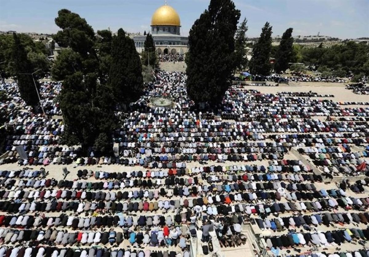 مشارکت بیش از ۳۰ هزار نفر در نماز جمعه مسجد‌الاقصی