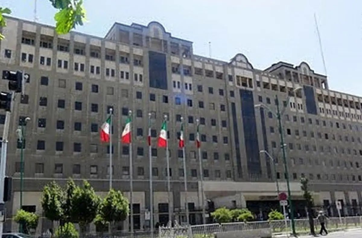 تجمع هواداران تیم استقلال مقابل مجلس