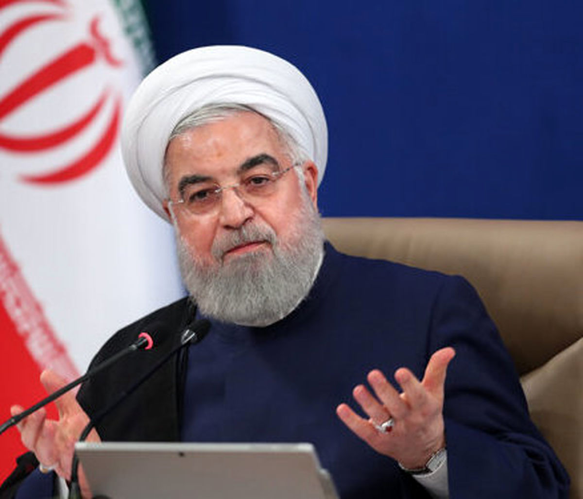 روحانی: هیچ کشوری نمی‌تواند 6 ماه فعالیت‌های اقتصادی‌اش را تعطیل کند
