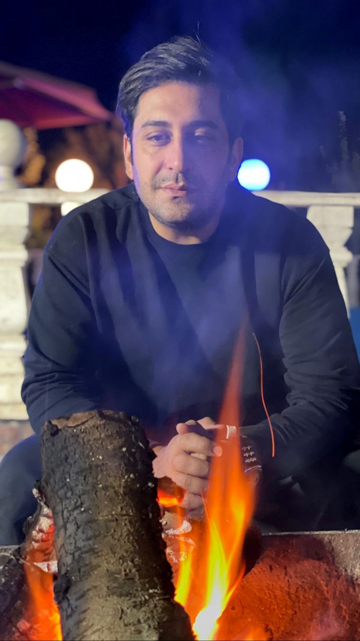 وحید شیخ زاده در ویلایش + عکس