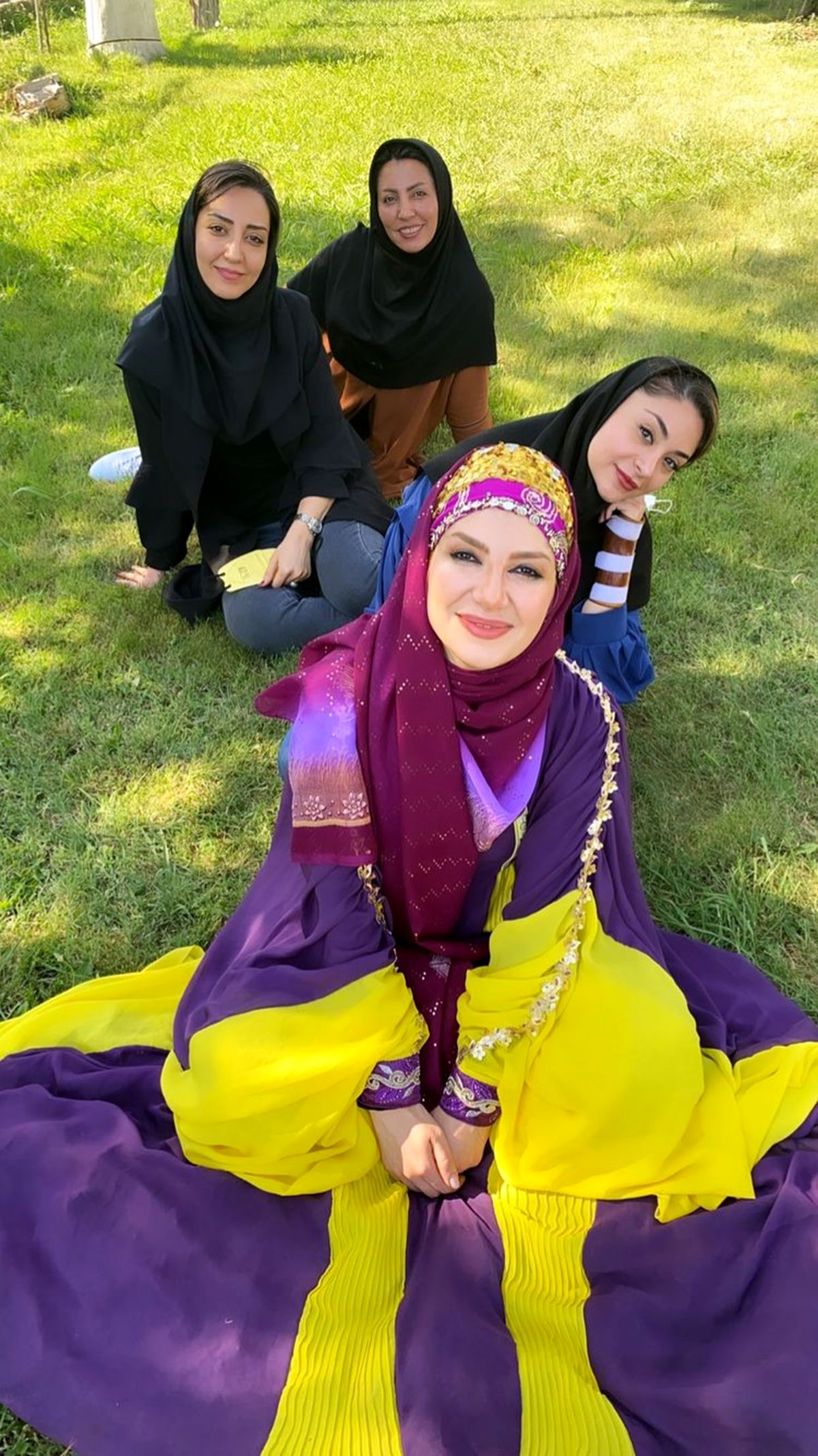 خاله شادونه و دوستانش در دل پارک + عکس