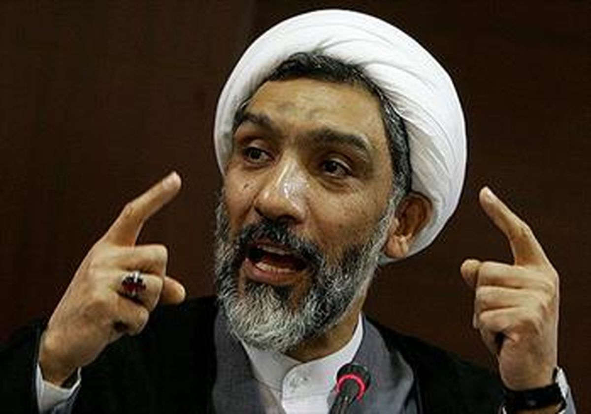 خاتمی با آرمان های انقلاب تطابق ندارد