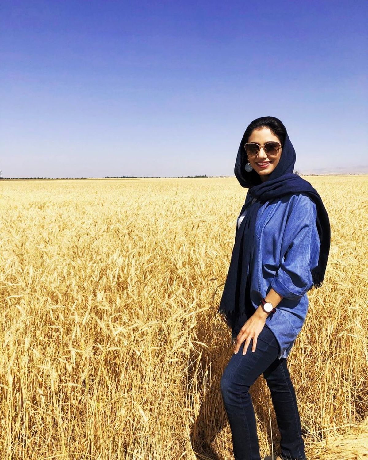 خواب طلایی مونا فرجاد+عکس
