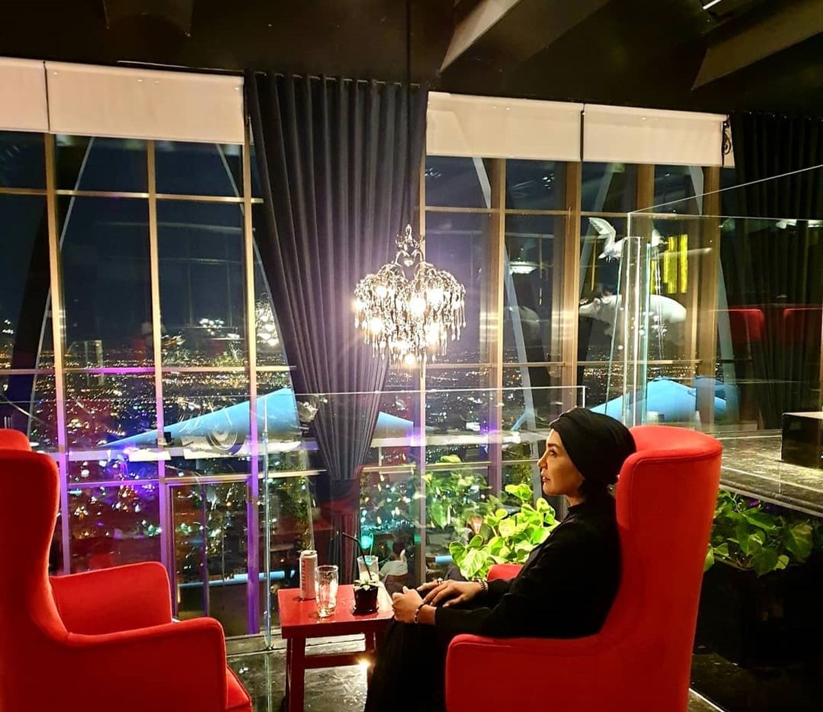 عکس مریم معصومی در هتل لوکس