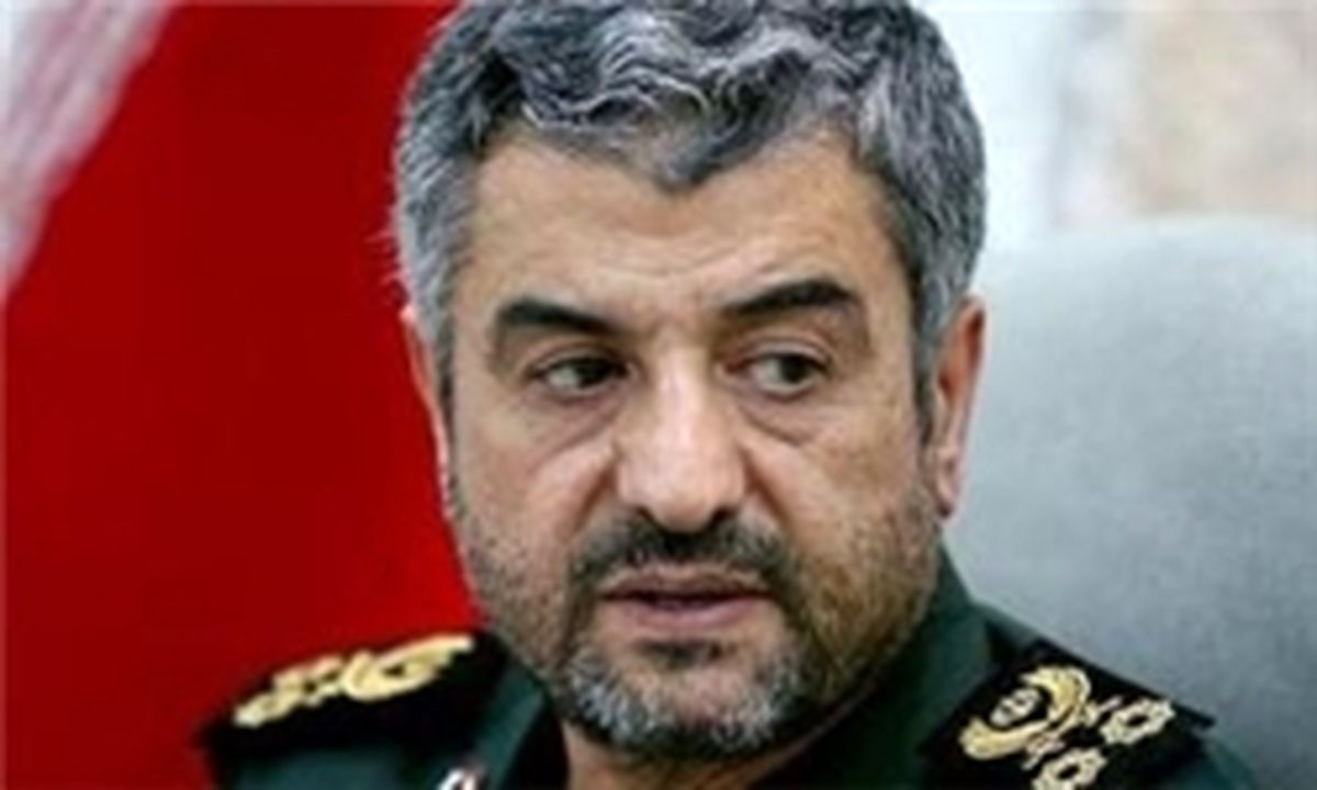 سرلشکر جعفری، احمدی مقدم و قالیباف وارد مجلس شدند