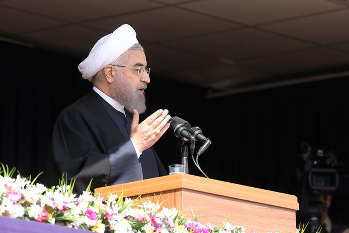 روحانی: تمام کالاهای اساسی با ارز چهار هزار و ۲۰۰ تومانی وارد می‌شود