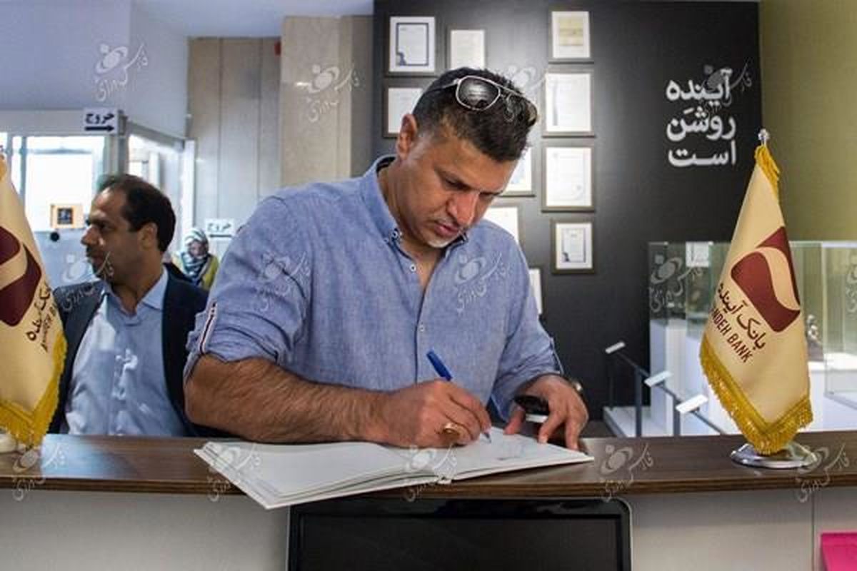 علی دایی از موزه لوور بازدید کرد