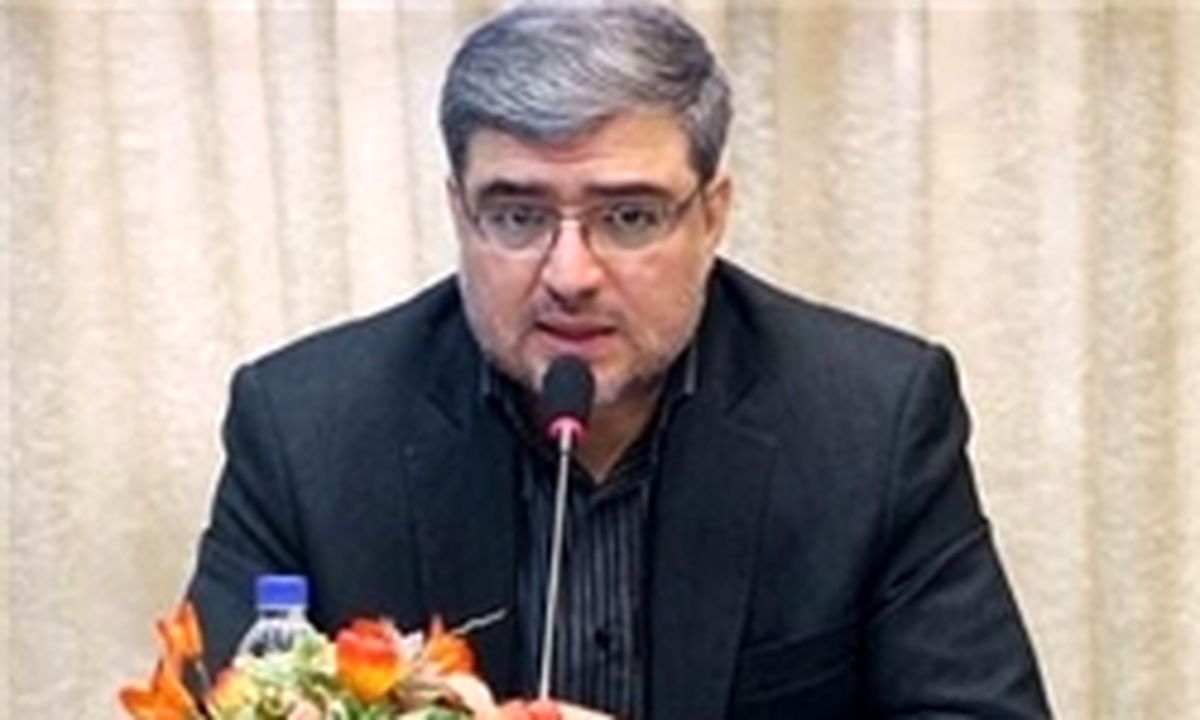 عمل به قرآن از سوی مسئولان مؤثرتر از فعالیت قرآنی است