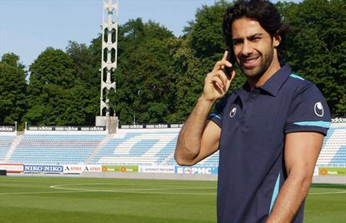 فرهاد مجیدی در اینستاگرامش هم برای پرسپولیس کری میخواند! /عکس