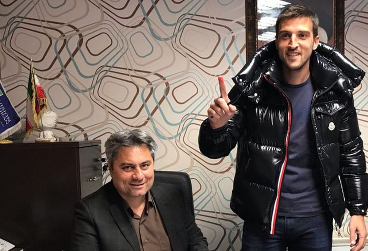 حضور ۶ بازیکن جدید پرسپولیس در هیات فوتبال تهران