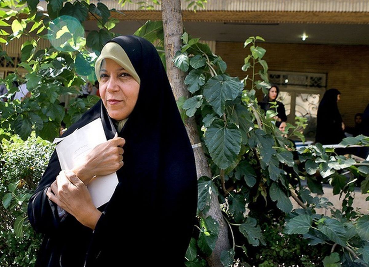  چرا محکومیت فائزه هاشمی کامل اجرا نمی‌شود؟ 