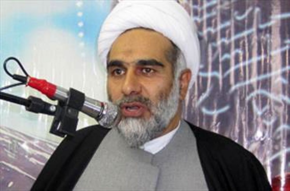 حجت الاسلام کرمی تاکید کرد: دانشگاه‌ها نباید ستاد انتخاباتی شوند