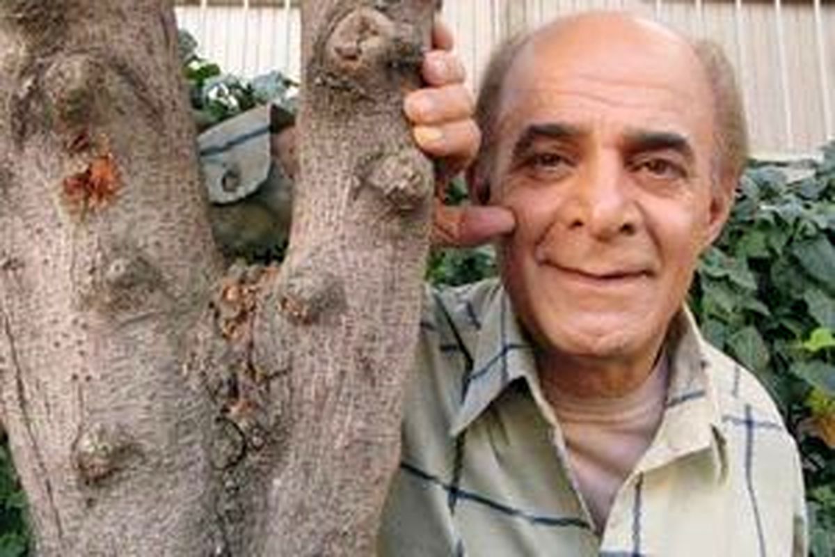 بازیگری که با شوخ طبعی با مشکلاتش مقابله می‌کند