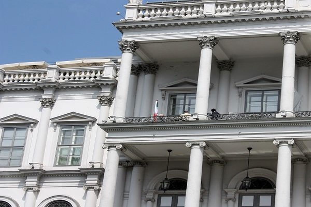 دیدار عراقچی با اشمید دروین