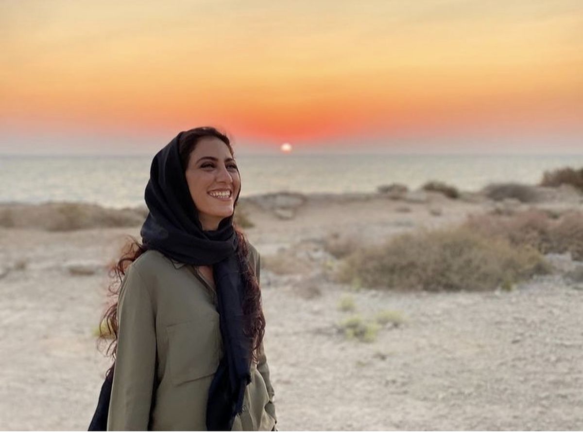 مونا فرجاد در یک‌ غروب زیبا + عکس