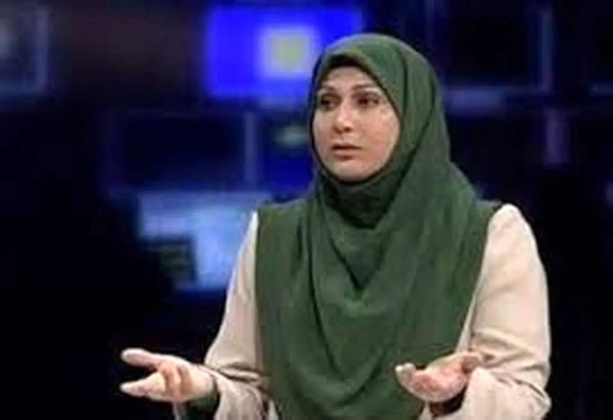 سه بیت شعر و سه برداشت متفاوت در صفحه خانم مجری