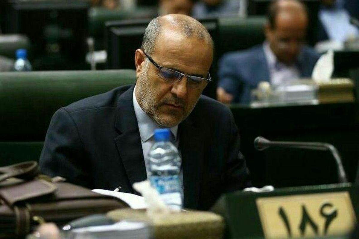 بخش آموزش نیازمند خصوصی‌سازی است