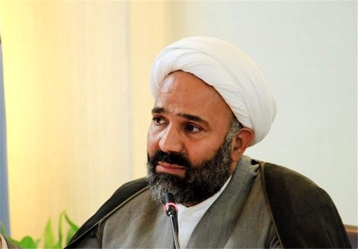 روحانی باید درباره حقوق‌های نجومی از ملت عذرخواهی می‌کرد   