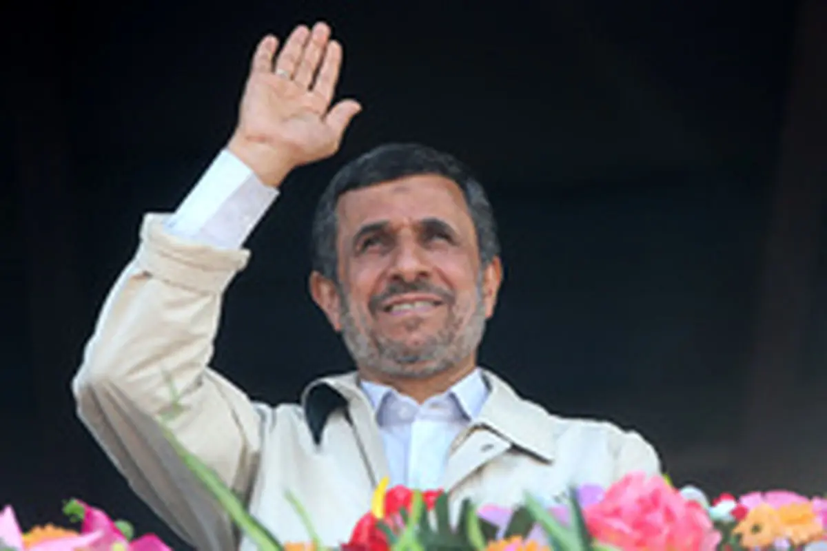احمدی‌نژاد: سال ۹۲ باید سال احیاء بخش معدن و کشاورزی باشد