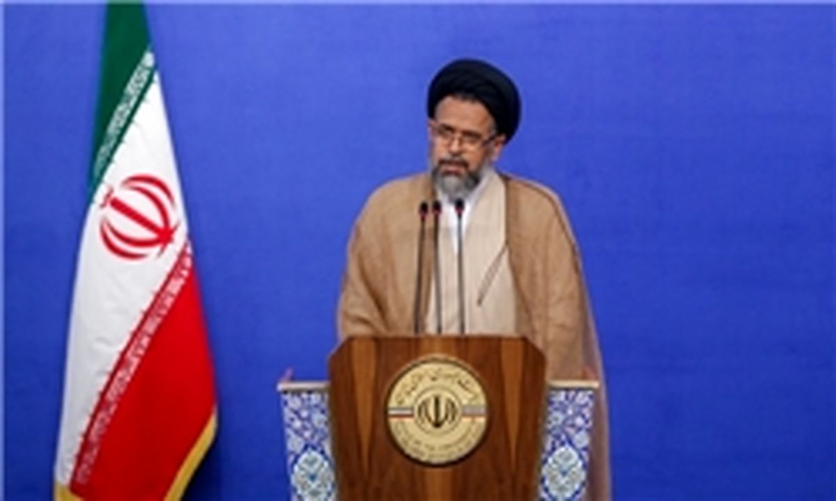 رسالت امام خمینی (ره) بر محور زنده کردن دین و حاکمیت اخلاق استوار بود