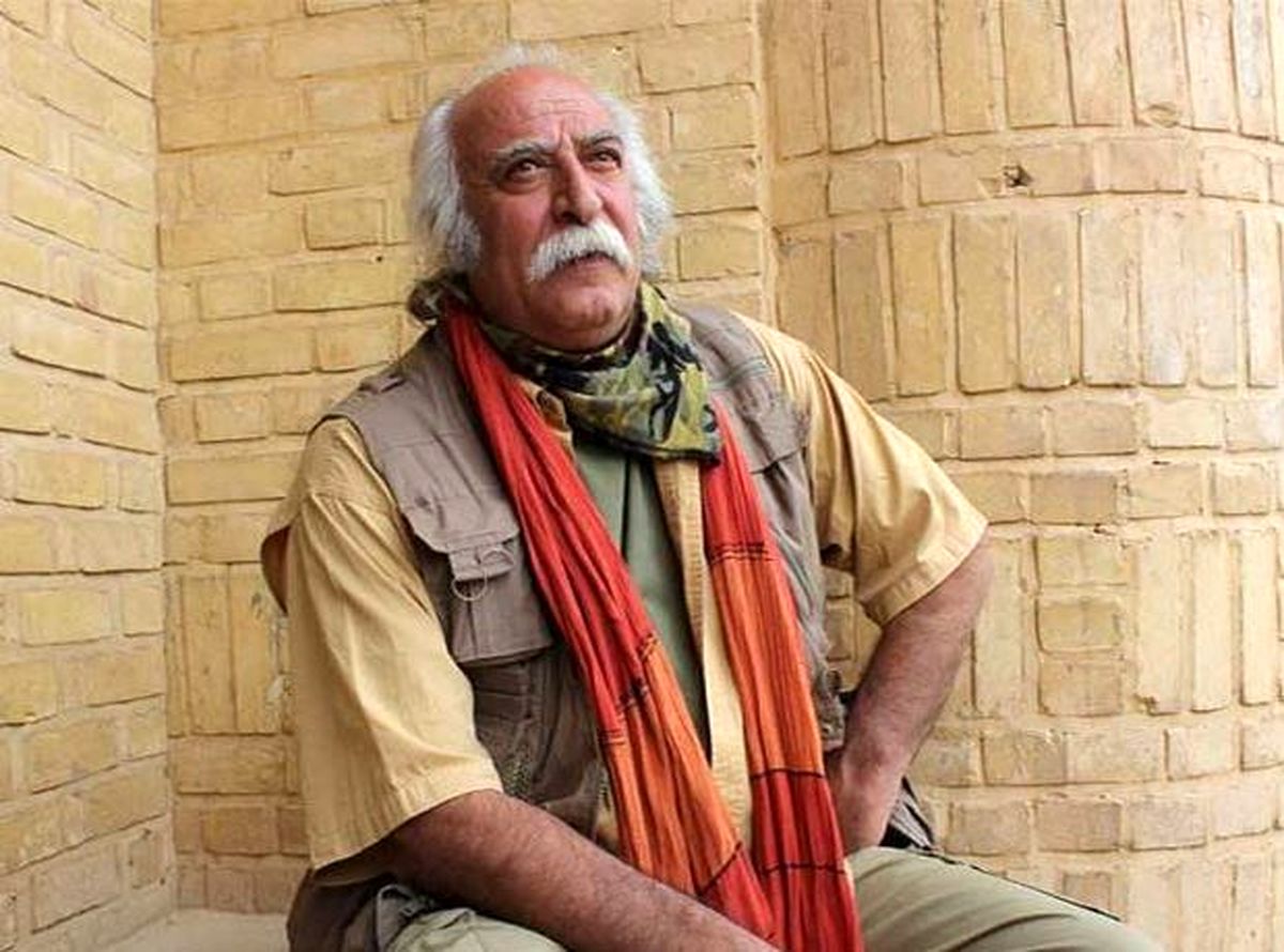 اینانلو در کنار پدر و مادرش آرام می‌گیرد 