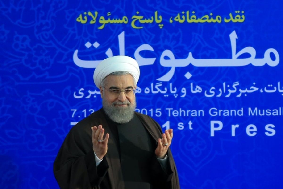 قوی ترین تیم رسانه ای هم نمی تواند سفره خالی مردم را پر کند/ گزارشی از یک جلسه مشاوره به دولت