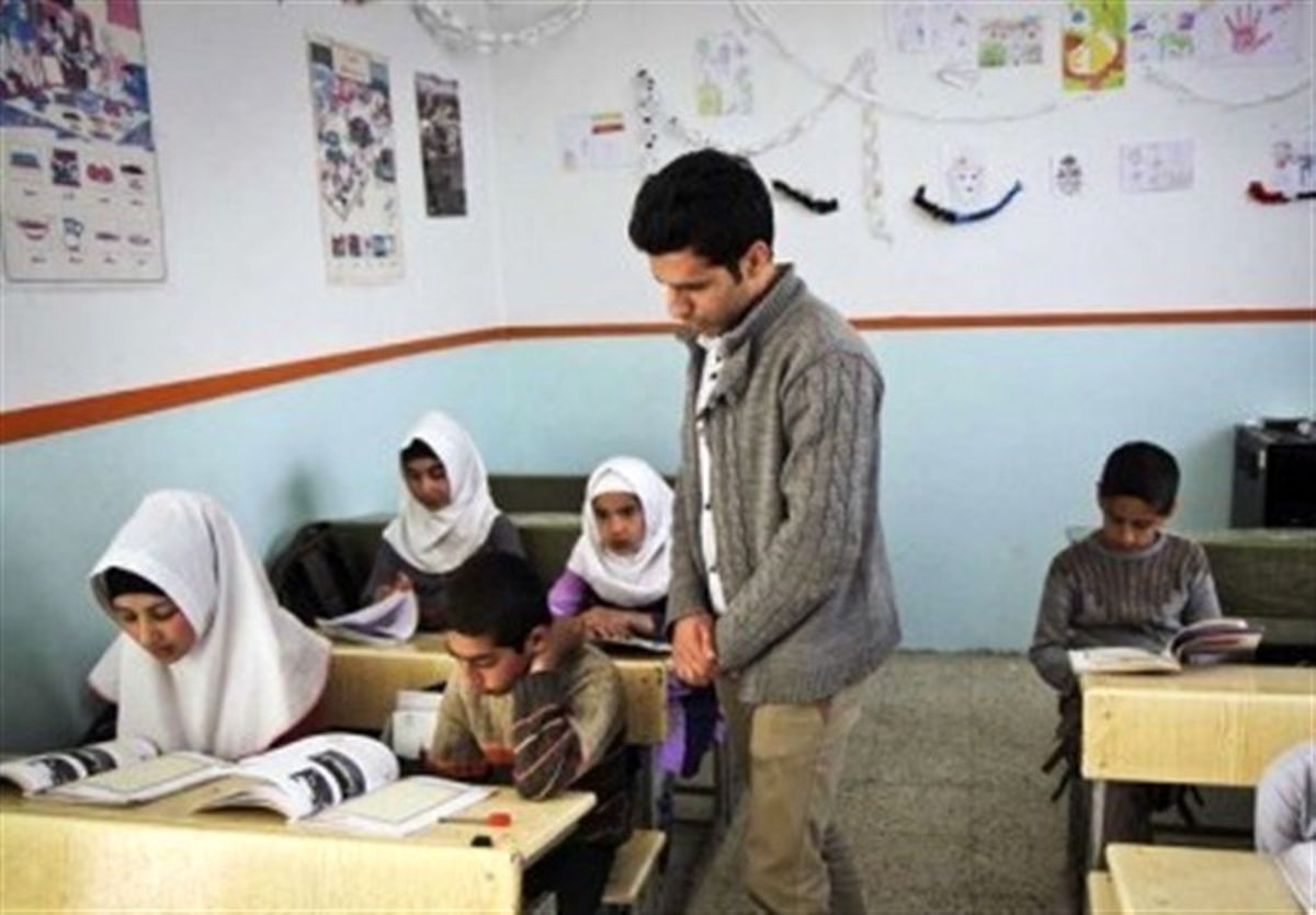 سرباز معلمان رشته‌های فنی در هنرستان‌ها به کار گرفته می‌شوند