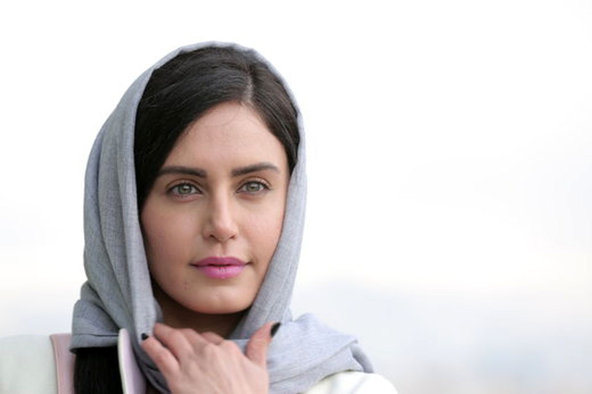 بازی عمو زنجیرباف الناز شاکردوست با لباس محلی/عکس