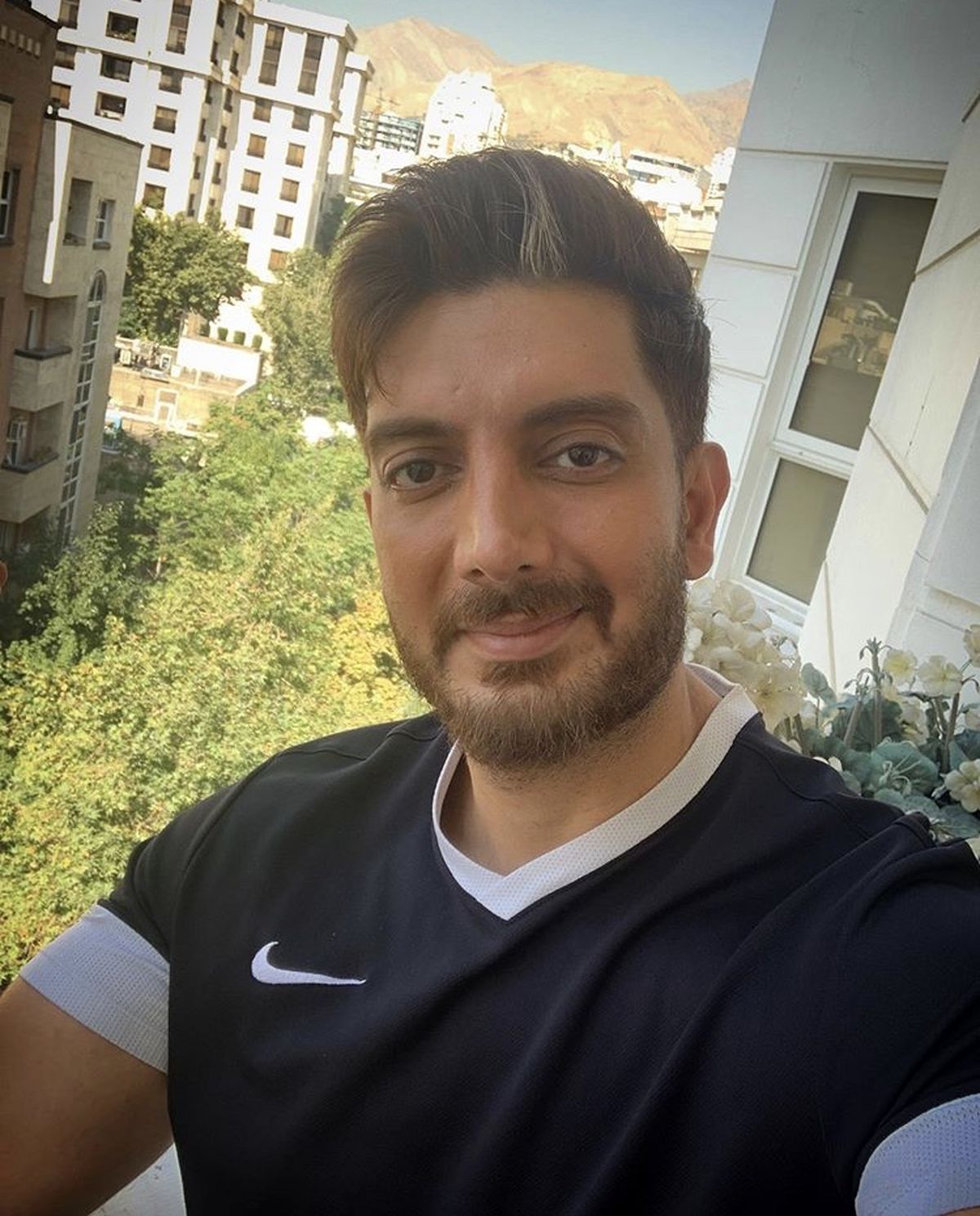 ظاهر متفاوت فرزاد فرزین + عکس