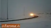 بارش سنگین برف و انسداد جاده شمشک ـ دیزین 